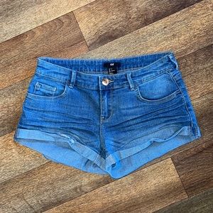 $5 SALE H&M blue short shorts size 4.